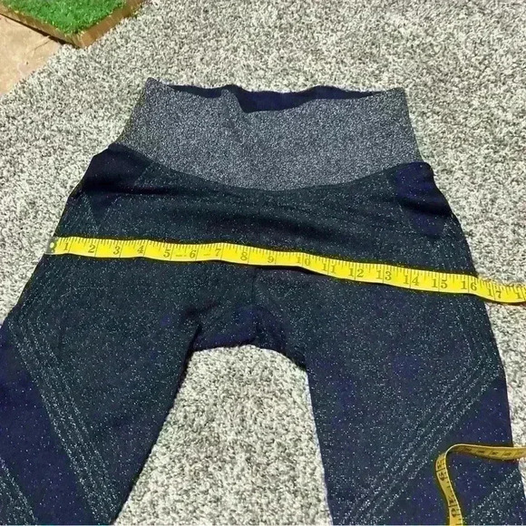 Athleta Twilight Tights Womens Size Small Navy/Silver Seamless High Rise Gym - Picture 6 of 9